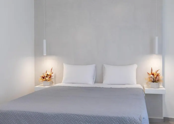 V&N Suite Santorini