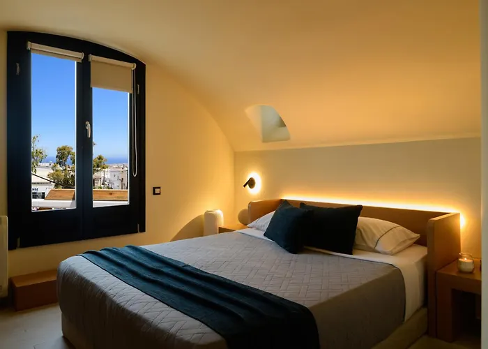 Candele Suites